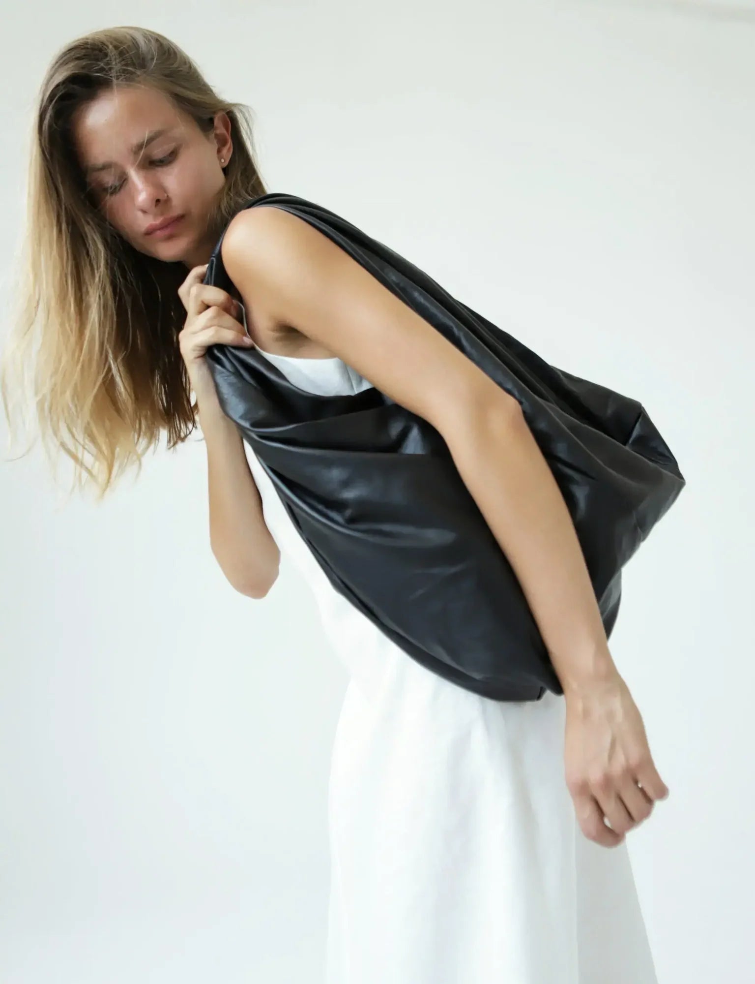 Leder Schultertasche Schwarz Cloud Maxi