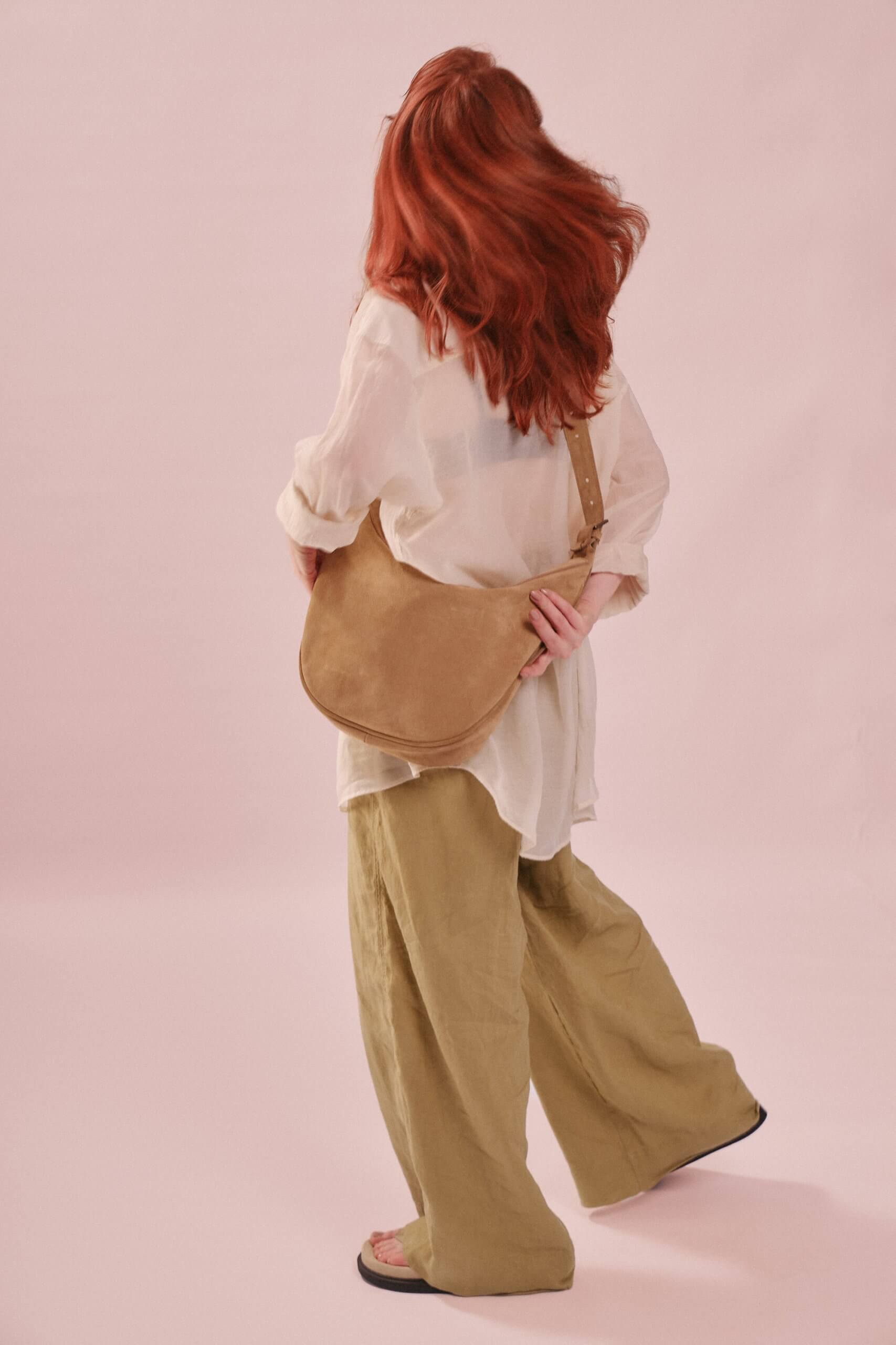 Veloursleder Umhängetasche Beige Nuna Large