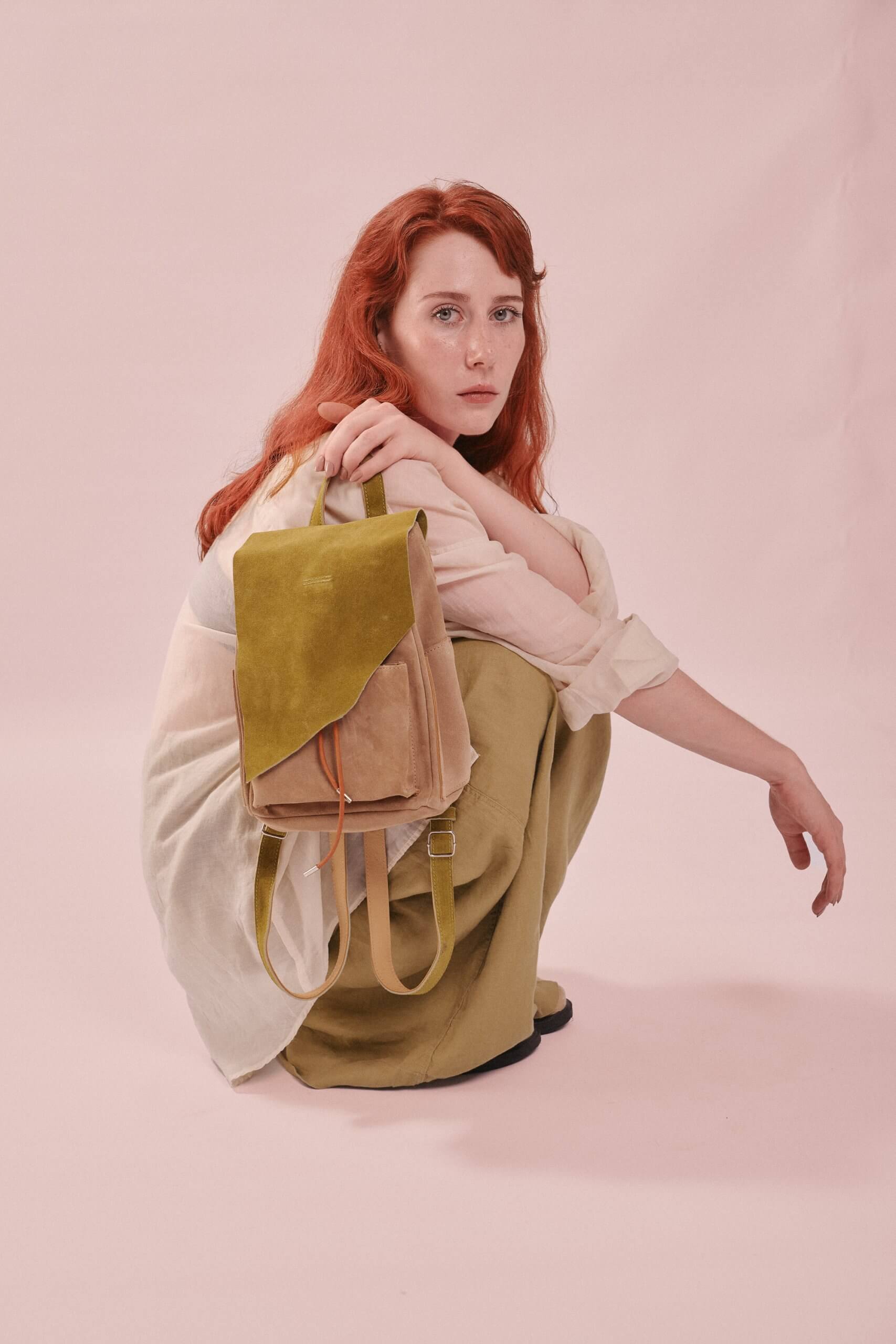 Veloursleder Rucksack Gruen-Beige Lite Mini