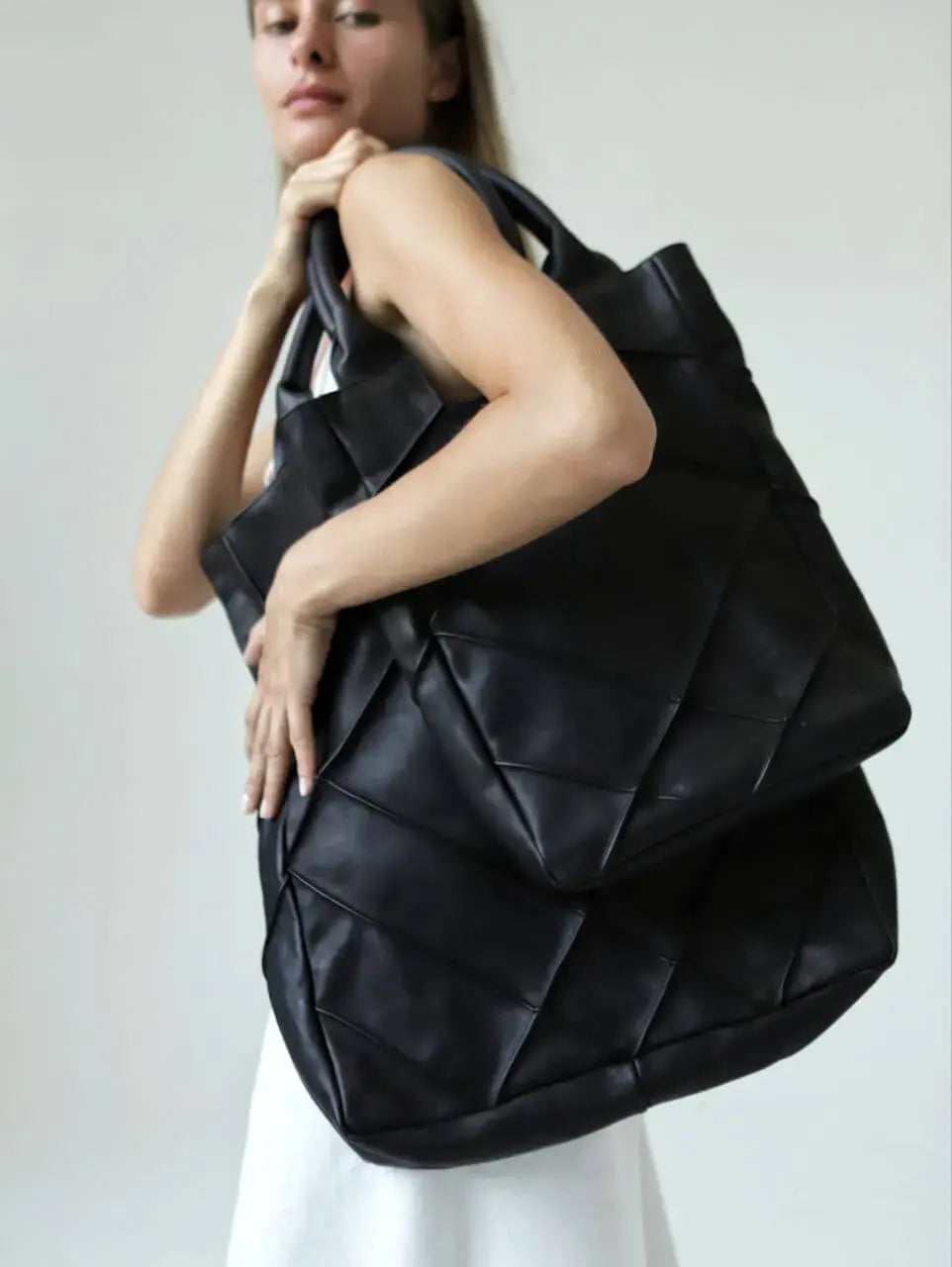Leder Schultertasche Schwarz Origami Maxi